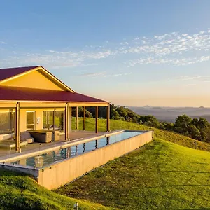  Holiday home Petrichor Estate - 360 Views Pool & Australia